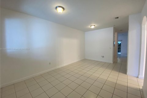 Condo in Homestead, Florida, 2 bedrooms  № 1316663 - photo 2