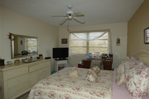 Condo in Tamarac, Florida, 2 bedrooms  № 1007690 - photo 3