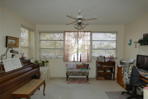 Condominio en venta en Tamarac, Florida, 2 dormitorios, 121.24 m2 № 1007690 - foto 12