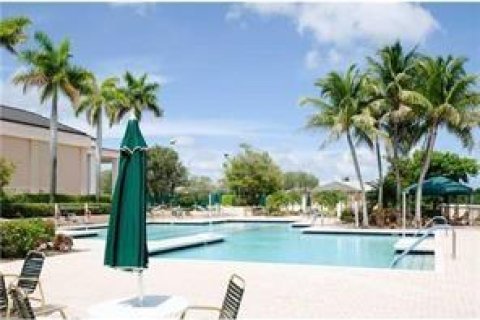 Condominio en venta en Tamarac, Florida, 2 dormitorios, 121.24 m2 № 1007690 - foto 21