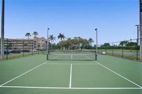 Condominio en venta en Tamarac, Florida, 2 dormitorios, 121.24 m2 № 1007690 - foto 19