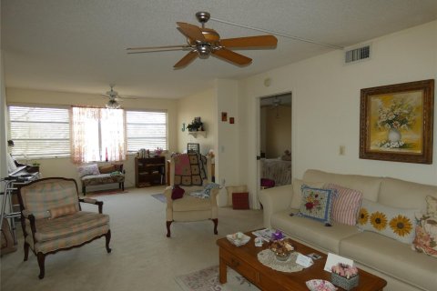 Condominio en venta en Tamarac, Florida, 2 dormitorios, 121.24 m2 № 1007690 - foto 16
