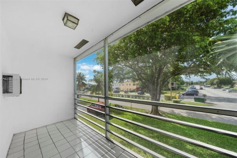 Copropriété à vendre à West Palm Beach, Floride: 1 chambre, 52.95 m2 № 270778 - photo 11