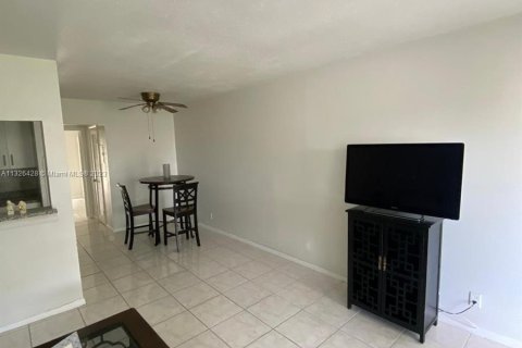 Condominio en venta en West Palm Beach, Florida, 1 dormitorio, 52.95 m2 № 270778 - foto 3