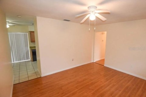 Casa en venta en Tampa, Florida, 3 dormitorios, 94.3 m2 № 1359612 - foto 4