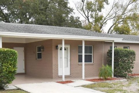 House in Tampa, Florida 3 bedrooms, 94.3 sq.m. № 1359612 - photo 2