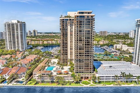 Condo in Aventura, Florida, 2 bedrooms  № 1095314 - photo 29