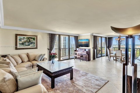 Copropriété à vendre à Aventura, Floride: 2 chambres, 175.31 m2 № 1095314 - photo 3