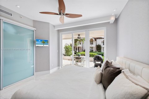 Villa ou maison à vendre à Miami Beach, Floride: 1 chambre, 64.1 m2 № 1332346 - photo 12