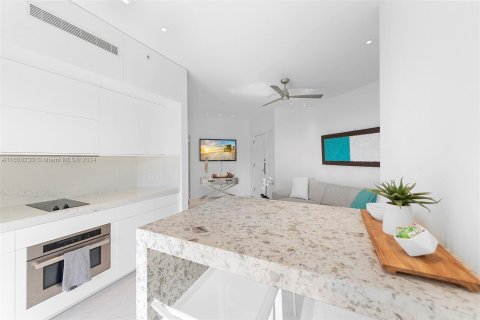 Villa ou maison à vendre à Miami Beach, Floride: 1 chambre, 64.1 m2 № 1332346 - photo 6