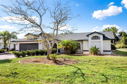 Villa ou maison à vendre à Punta Gorda, Floride: 3 chambres, 193.7 m2 № 1192442 - photo 2