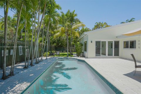 Villa ou maison à vendre à South Miami, Floride: 4 chambres, 209.03 m2 № 1268852 - photo 3