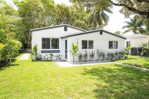 Casa en venta en North Miami Beach, Florida, 3 dormitorios № 1081146 - foto 3