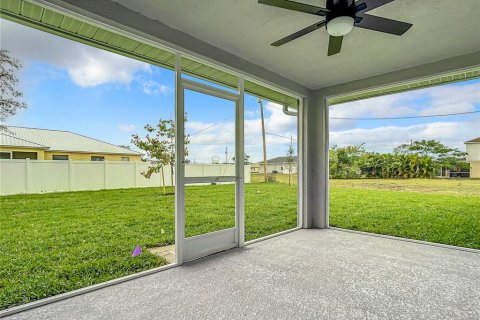 Villa ou maison à vendre à Punta Gorda, Floride: 4 chambres, 168.06 m2 № 1148285 - photo 28