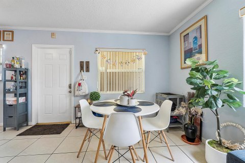 Condominio en venta en Wilton Manors, Florida, 2 dormitorios, 55.74 m2 № 1009379 - foto 24