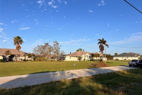 Terreno en venta en Rotonda, Florida № 1424372 - foto 6