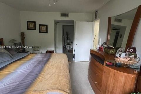 Copropriété à vendre à Pembroke Pines, Floride: 2 chambres, 100.52 m2 № 1119179 - photo 23