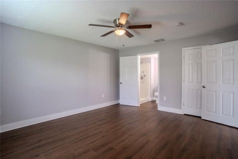 Casa en venta en Kissimmee, Florida, 6 dormitorios, 361.95 m2 № 1314249 - foto 18