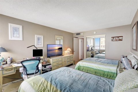 Condo in Clearwater, Florida, 2 bedrooms  № 1371746 - photo 27