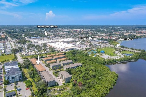 Adosado en venta en Seminole, Florida, 3 dormitorios, 222.97 m2 № 1371784 - foto 2