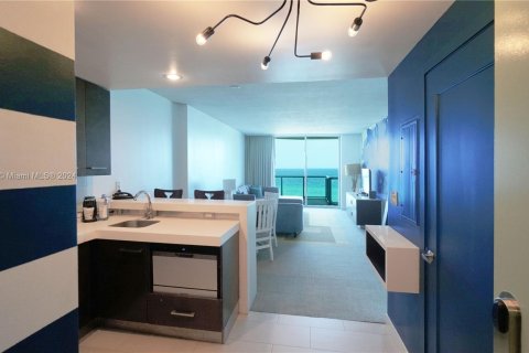 Copropriété à vendre à Sunny Isles Beach, Floride: 2 chambres, 111.58 m2 № 1207117 - photo 15