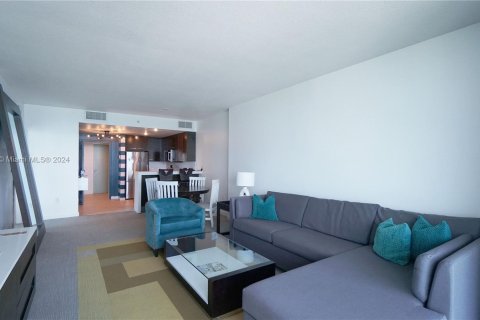 Condo in Sunny Isles Beach, Florida, 2 bedrooms  № 1207117 - photo 20