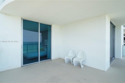 Condominio en venta en Sunny Isles Beach, Florida, 2 dormitorios, 111.58 m2 № 1207117 - foto 23