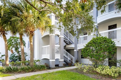 Condo in Orlando, Florida, 2 bedrooms  № 1311760 - photo 2