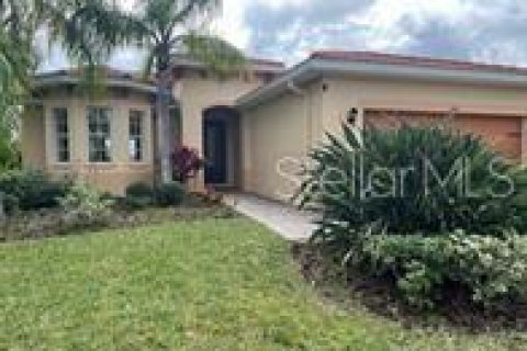 House in Kissimmee, Florida 3 bedrooms, 169.73 sq.m. № 1349208 - photo 2