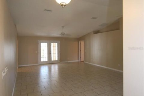 House in Palm Coast, Florida 2 bedrooms, 155.61 sq.m. № 1349210 - photo 5