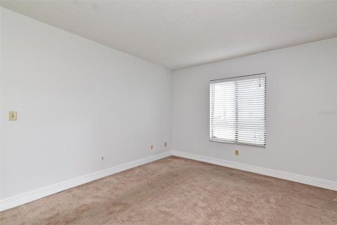 Condo in Orlando, Florida, 2 bedrooms  № 1411465 - photo 20