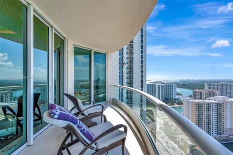 Condo in Sunny Isles Beach, Florida, 3 bedrooms  № 1354517 - photo 25