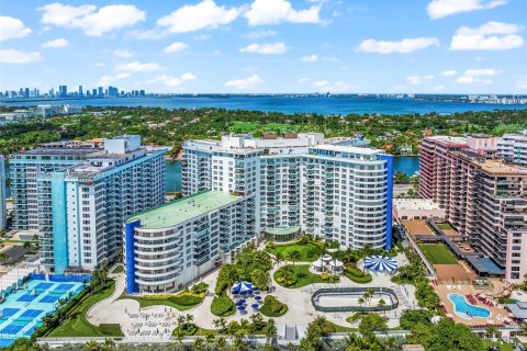 Condominio en venta en Miami Beach, Florida, 2 dormitorios, 125.42 m2 № 1354516 - foto 14