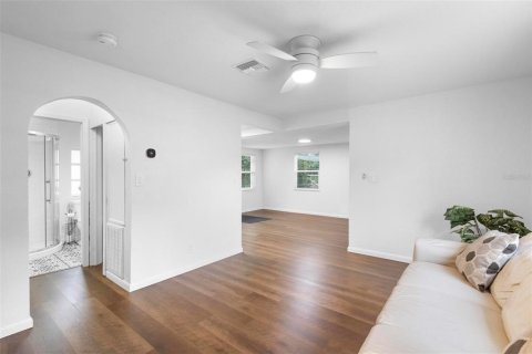 Villa ou maison à vendre à DeLand, Floride: 2 chambres, 68.28 m2 № 1382549 - photo 13