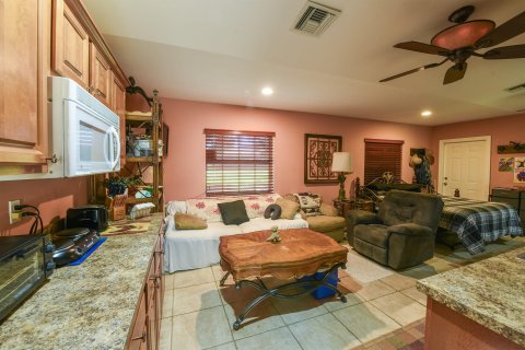 Casa en venta en Palm City, Florida, 7 dormitorios, 588.44 m2 № 841850 - foto 11