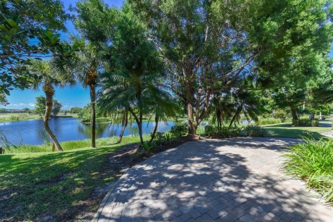 Villa ou maison à vendre à Palm City, Floride: 7 chambres, 588.44 m2 № 841850 - photo 7