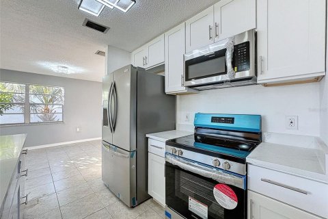 Casa en venta en New Port Richey, Florida, 3 dormitorios, 153.57 m2 № 1347359 - foto 7