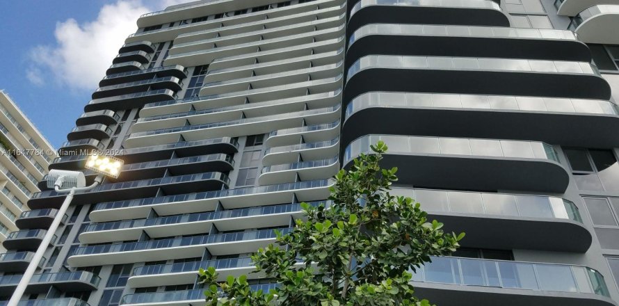 Condo in Miami, Florida, 1 bedroom  № 1348802