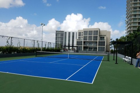 Condo in Miami, Florida, 1 bedroom  № 1348802 - photo 4