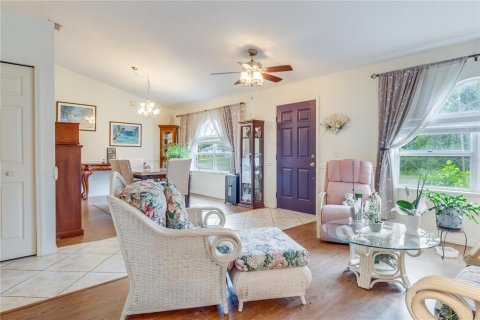 Casa en venta en North Port, Florida, 3 dormitorios, 188.5 m2 № 1337542 - foto 8