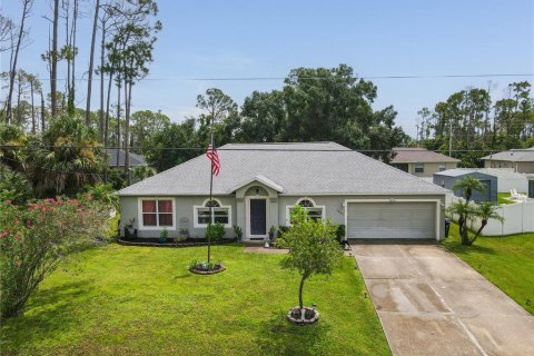 Villa ou maison à vendre à North Port, Floride: 3 chambres, 188.5 m2 № 1337542 - photo 2