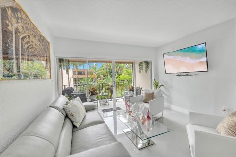 Copropriété à vendre à Miami, Floride: 3 chambres, 130.71 m2 № 1358586 - photo 3