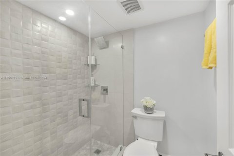 Copropriété à vendre à Miami, Floride: 3 chambres, 130.71 m2 № 1358586 - photo 22