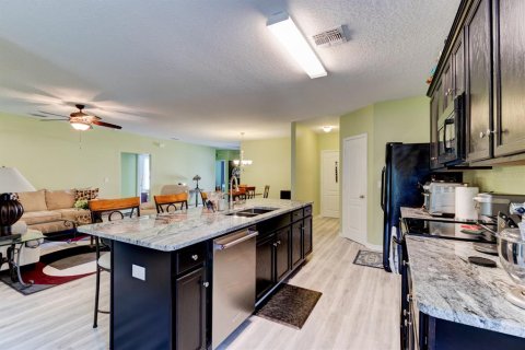 Villa ou maison à vendre à Edgewater, Floride: 4 chambres, 172.61 m2 № 1109690 - photo 6