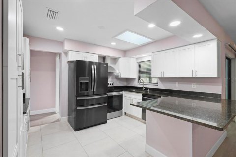 Casa en venta en Orlando, Florida, 4 dormitorios, 163.69 m2 № 1339996 - foto 10