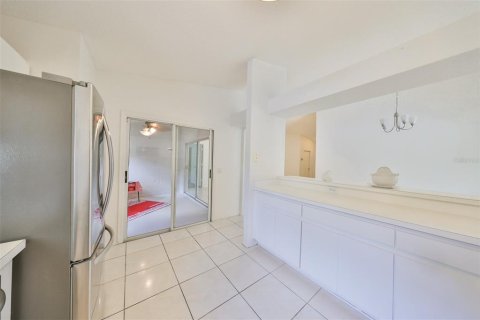 Villa ou maison à vendre à Tampa, Floride: 3 chambres, 127.09 m2 № 1339997 - photo 11