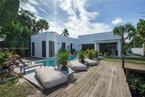 Casa en venta en Dania Beach, Florida, 4 dormitorios, 265.7 m2 № 781533 - foto 23