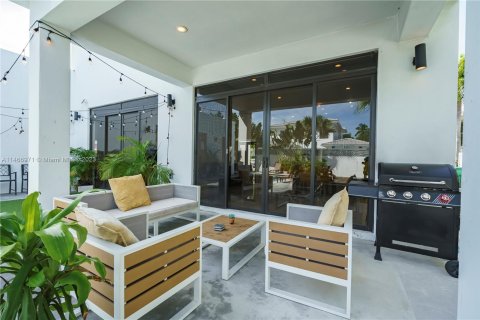 Casa en venta en Dania Beach, Florida, 4 dormitorios, 265.7 m2 № 781533 - foto 26