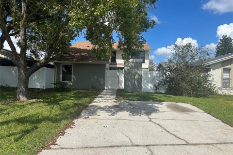 Casa en venta en Tampa, Florida, 3 dormitorios, 125.98 m2 № 1392709 - foto 1