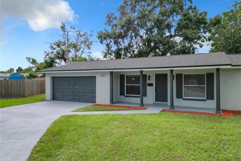 House in Orlando, Florida 4 bedrooms, 113.53 sq.m. № 1392707 - photo 6